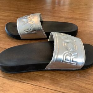 Roxy Slides